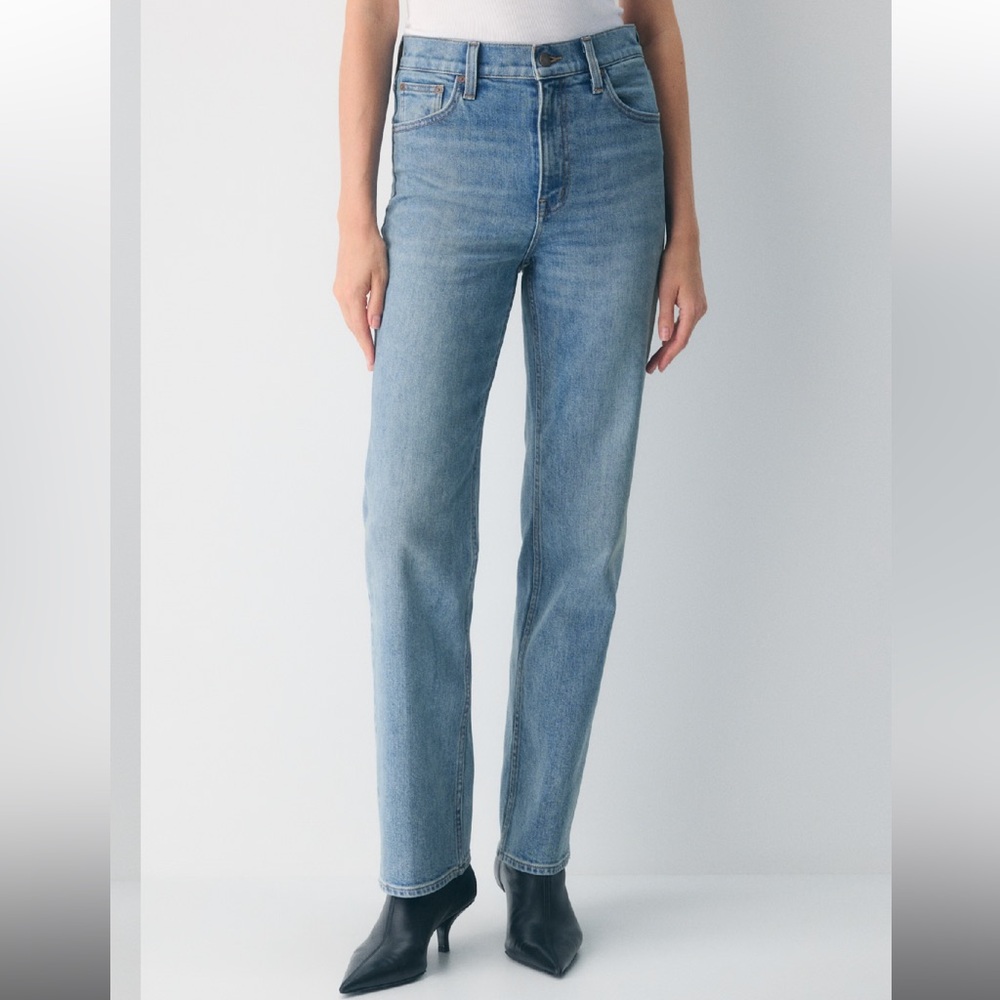 Aritzia Arlo high rise straight jeans size 29